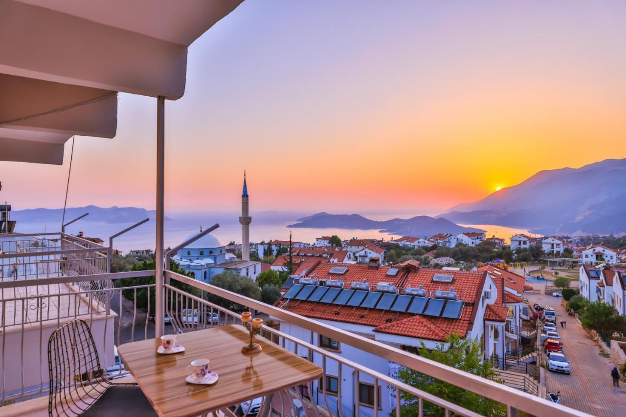 Ayshe Kaş